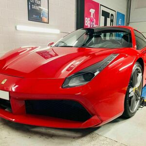 Ferrari 488 Spider - 1